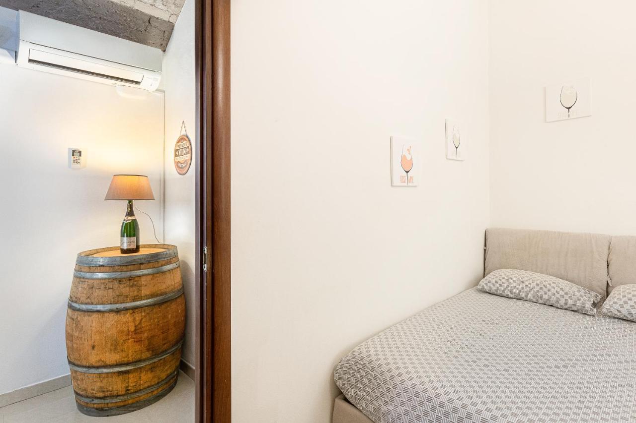 La Cantinetta Di Milano - The Wine Cave In Milan, Huge 110Sqm Apartment Next To Central Station Bagian luar foto