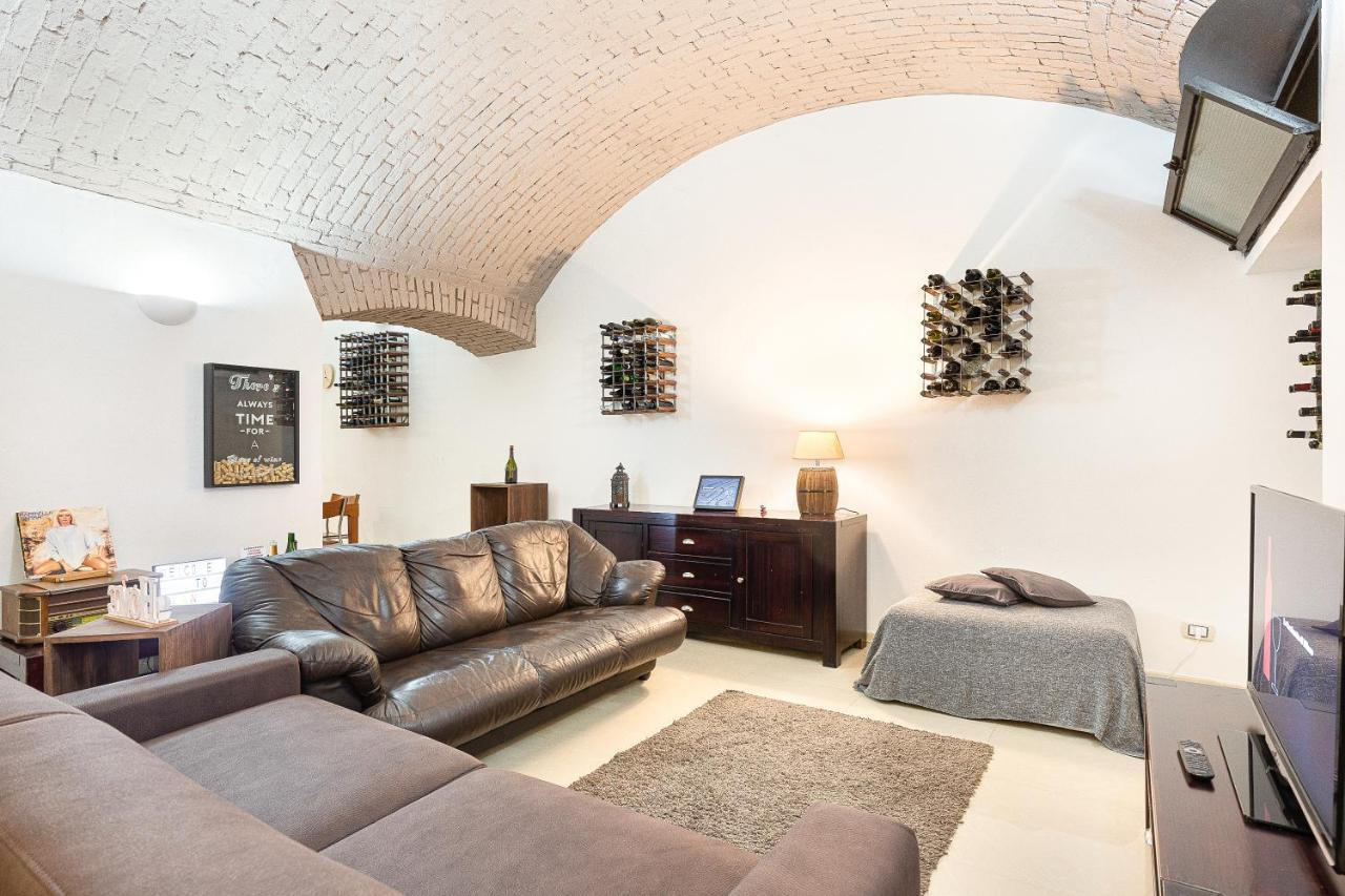 La Cantinetta Di Milano - The Wine Cave In Milan, Huge 110Sqm Apartment Next To Central Station Bagian luar foto