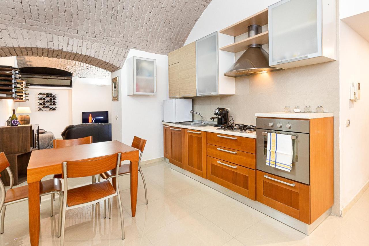 La Cantinetta Di Milano - The Wine Cave In Milan, Huge 110Sqm Apartment Next To Central Station Bagian luar foto