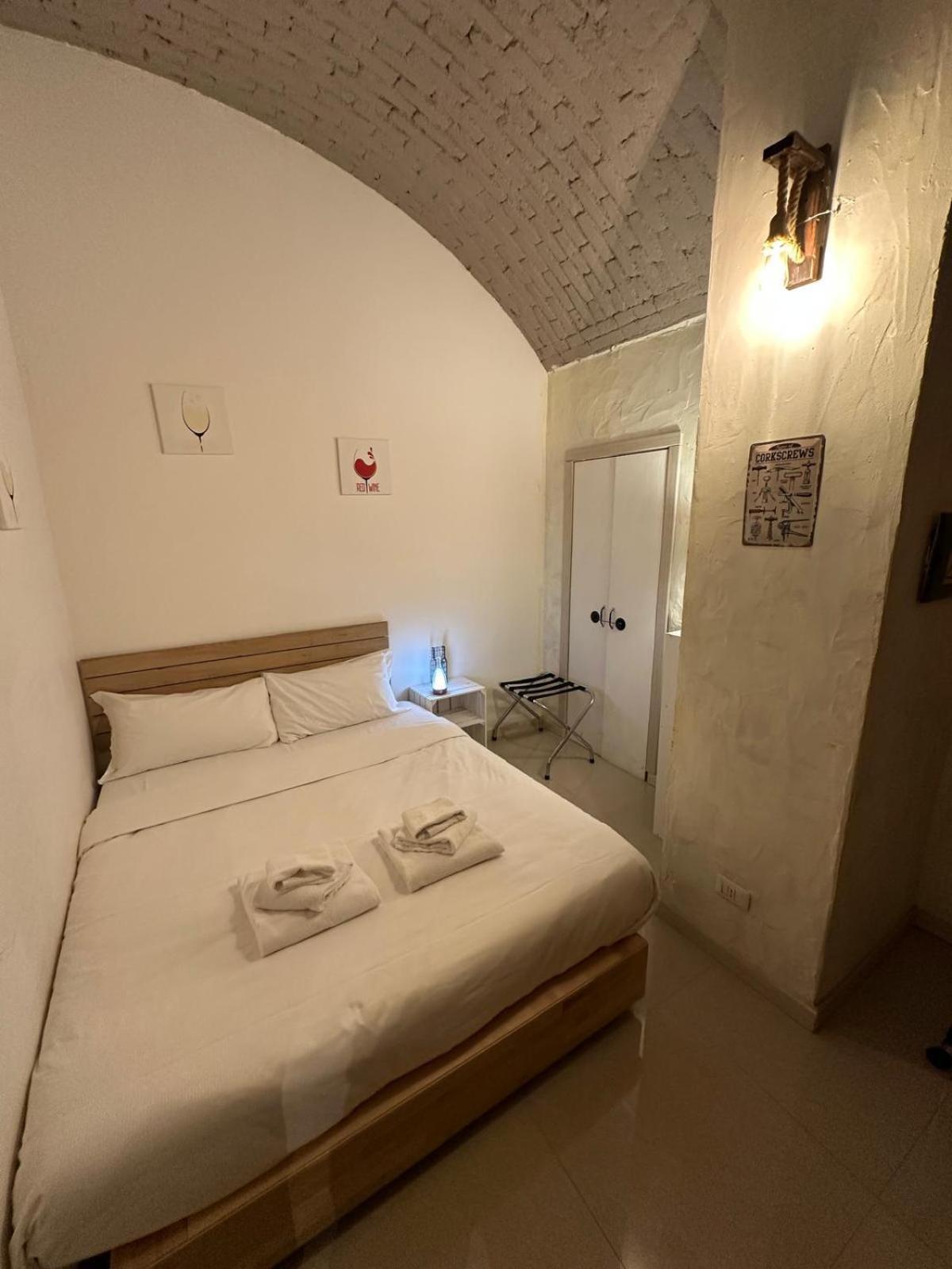 La Cantinetta Di Milano - The Wine Cave In Milan, Huge 110Sqm Apartment Next To Central Station Bagian luar foto